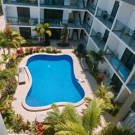 Ocean Breeze Apartment Nadi Buitenkant foto