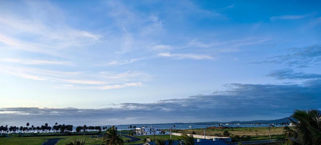 Ocean Breeze Apartment Nadi Buitenkant foto