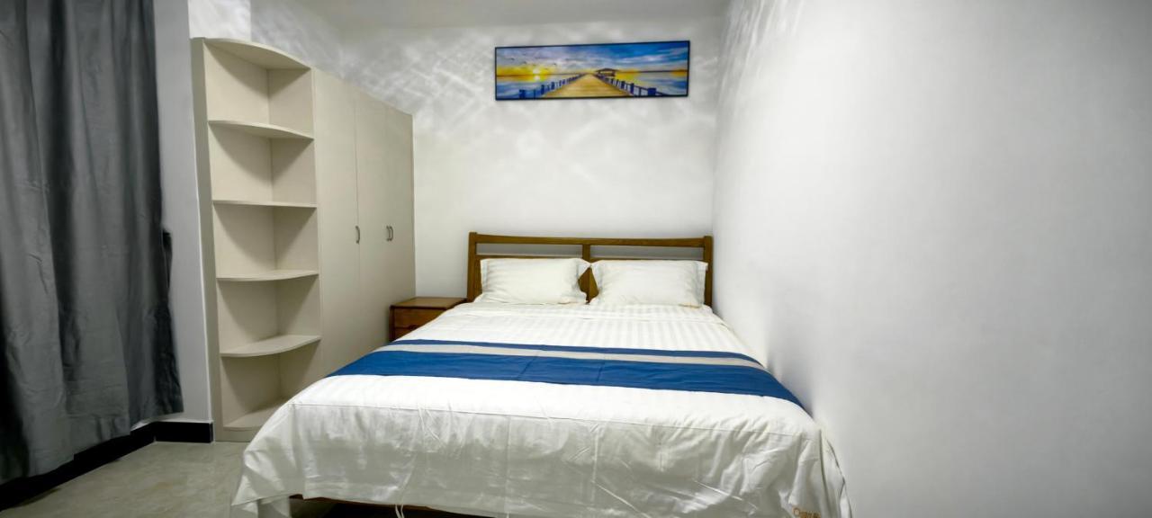 Ocean Breeze Apartment Nadi Buitenkant foto